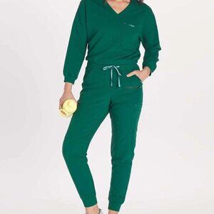 DOLAN Women's Scrub Set: 3/4 sleeve top XXS & Curve Hope jogger pant XXSP